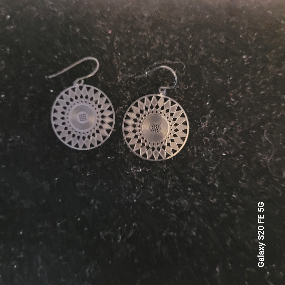Black earings
